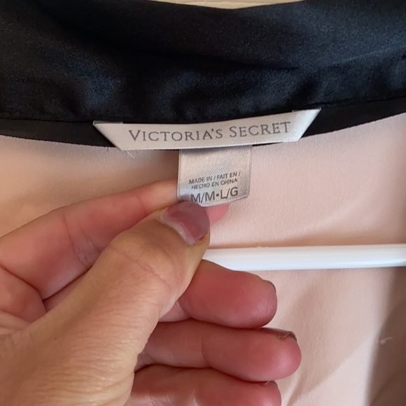 Victoria’s Secret Silk Robe - Picture 2 of 4